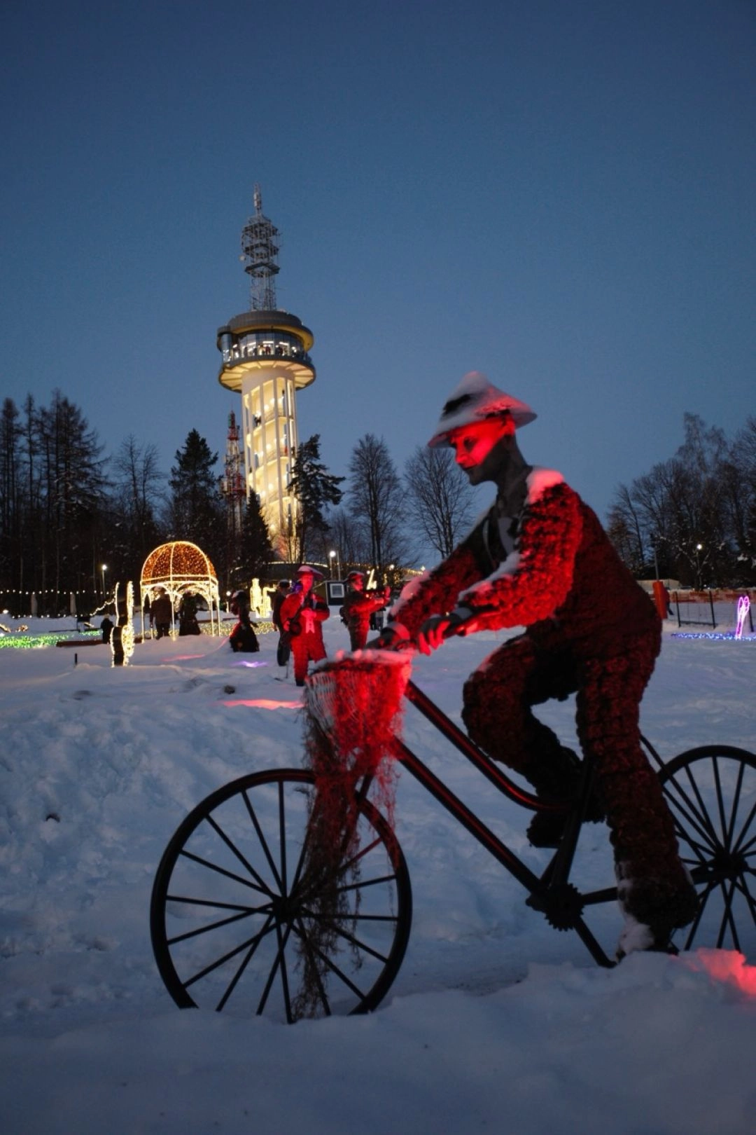 Zimowe iluminacje w Ogrodzie Świateł na Górze Parkowej w Krynicy