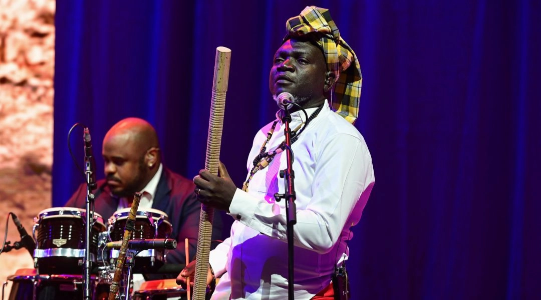 Występ muzyczny podczas targów ITB Berlin 2026 prezentujący kulturę jednego z krajów wystawiających się na targach