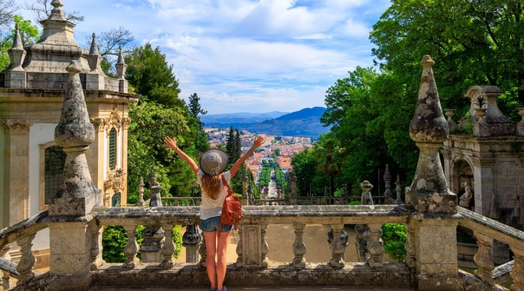 Punkt widokowy i barokowe schody w regionie Viseu w Portugalii