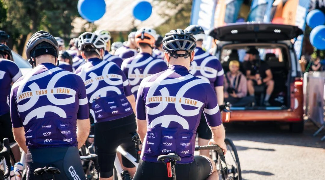 Wyścig kolarski z pociągiem na Słowacji