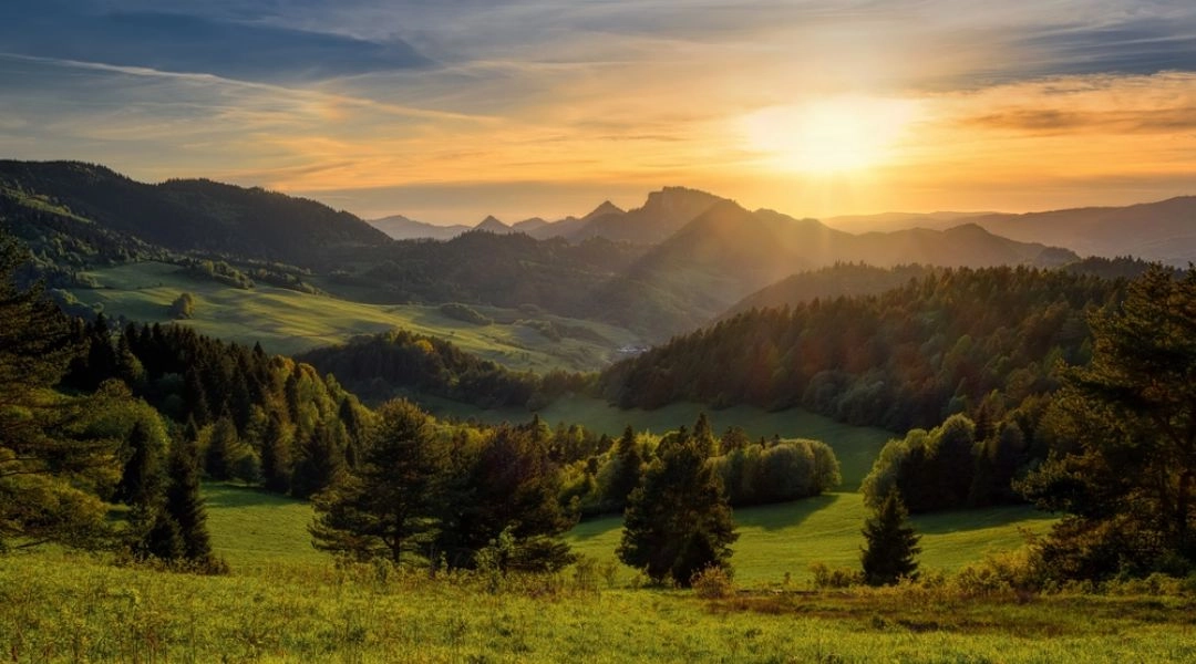 Wschód słońca Pieniny