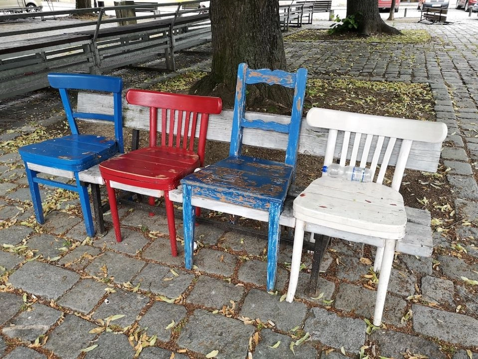 Ławki miejskie, LItomyś