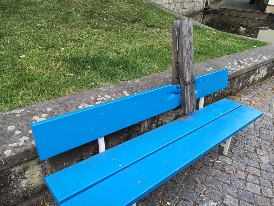 Ławki miejskie, LItomyś