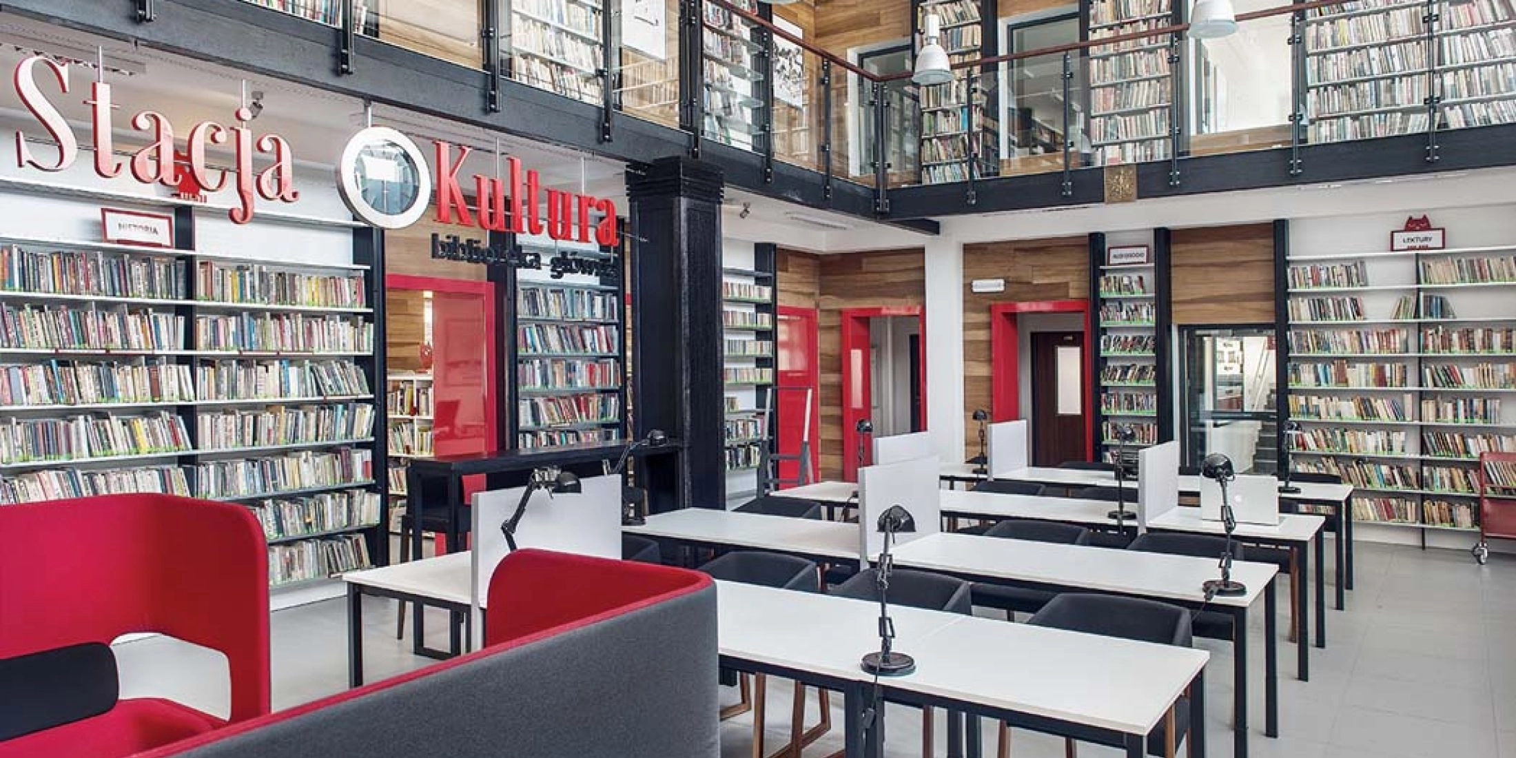 Stacja Kultura - pociąg do książek w Rumii