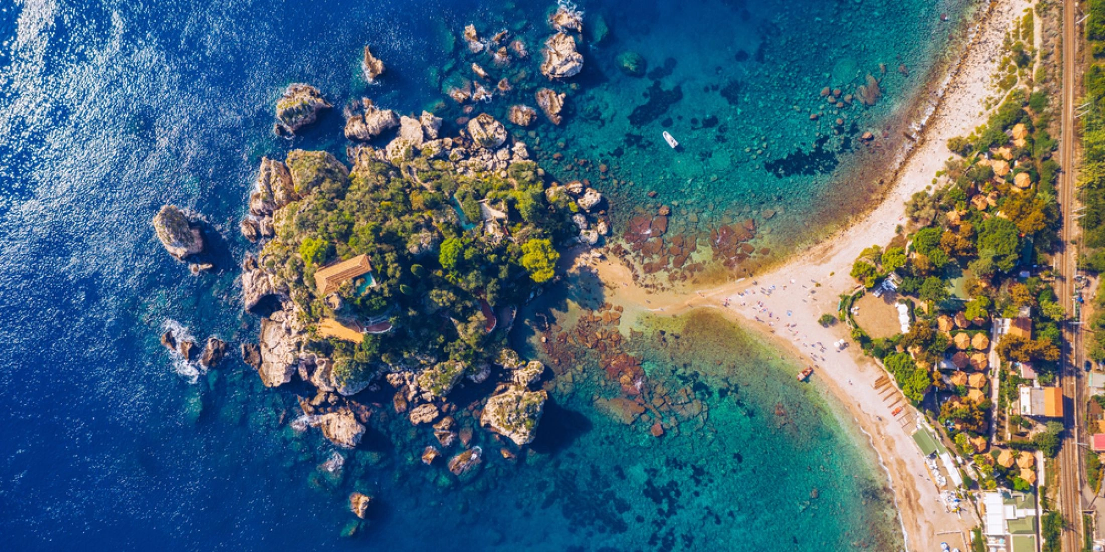 Taormina niezapomniane miejsce na wakacje