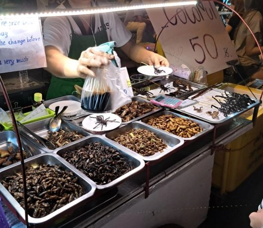 Stet food w Bangkoku.