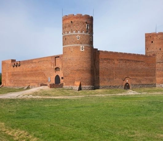 Warownia w Ciechanowie wraz z zamkami w Liwie, Czersku i Warszawie stanowiła system obronny Mazowsza.