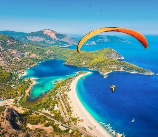 Paragliding