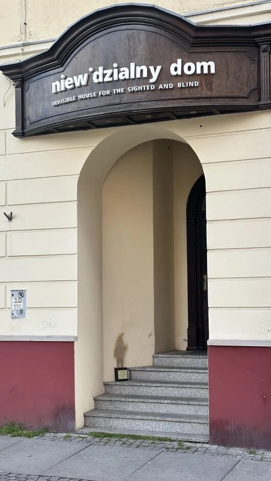 Niewidzialny Dom