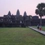 Angkor wat w Kambodży tuż po wschodzie słońca