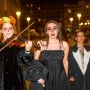 Gdzie na Halloween w Europie - przebrani imprezowicze