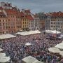 Rynek Starego Miasta w Warszawie podczas jednego z koncertów 32. Międzynarodowego Plenerowego Festiwalu Jazz na Starówce.