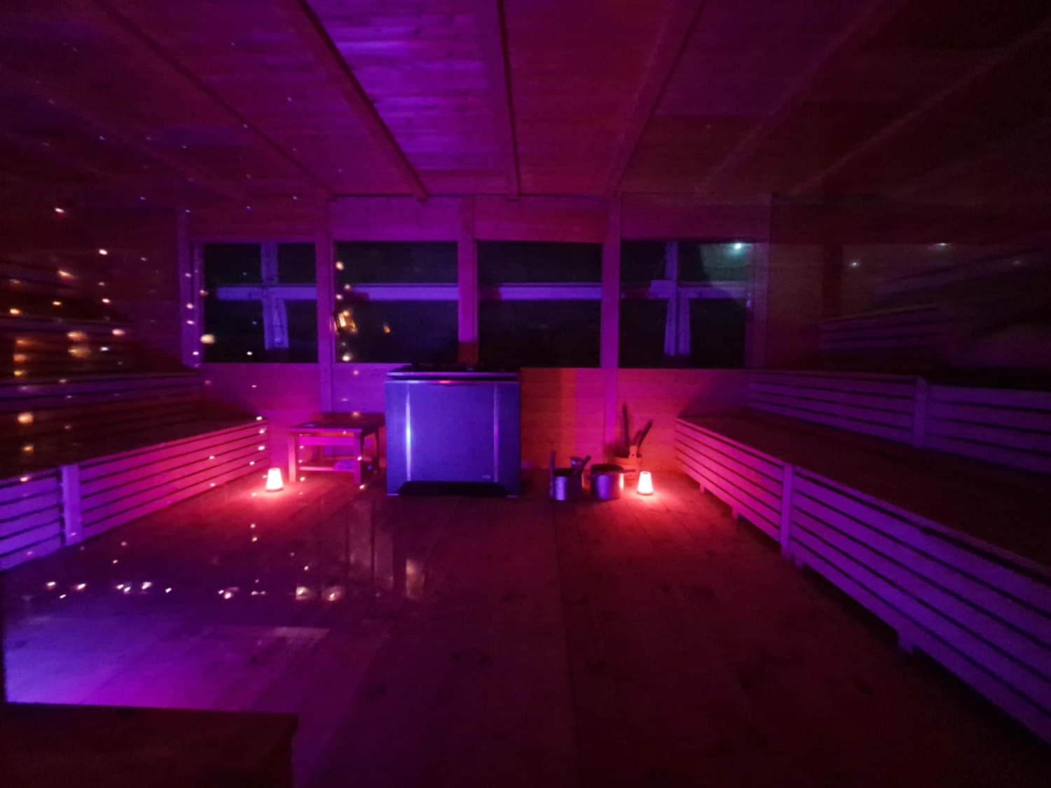 Zanu Urban Sauna wnętrze sauny
