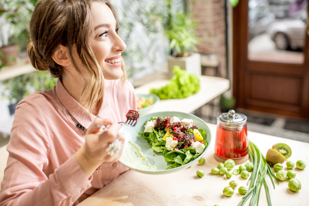 W odzyskaniu równowagi po zimie pomoże dieta złożona z warzyw i owoców. Fot. Shutterstock