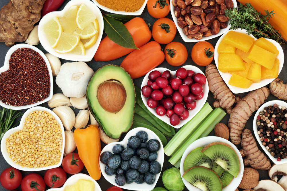 W odzyskaniu równowagi po zimie pomoże dieta złożona z warzyw i owoców. Fot. Shutterstock