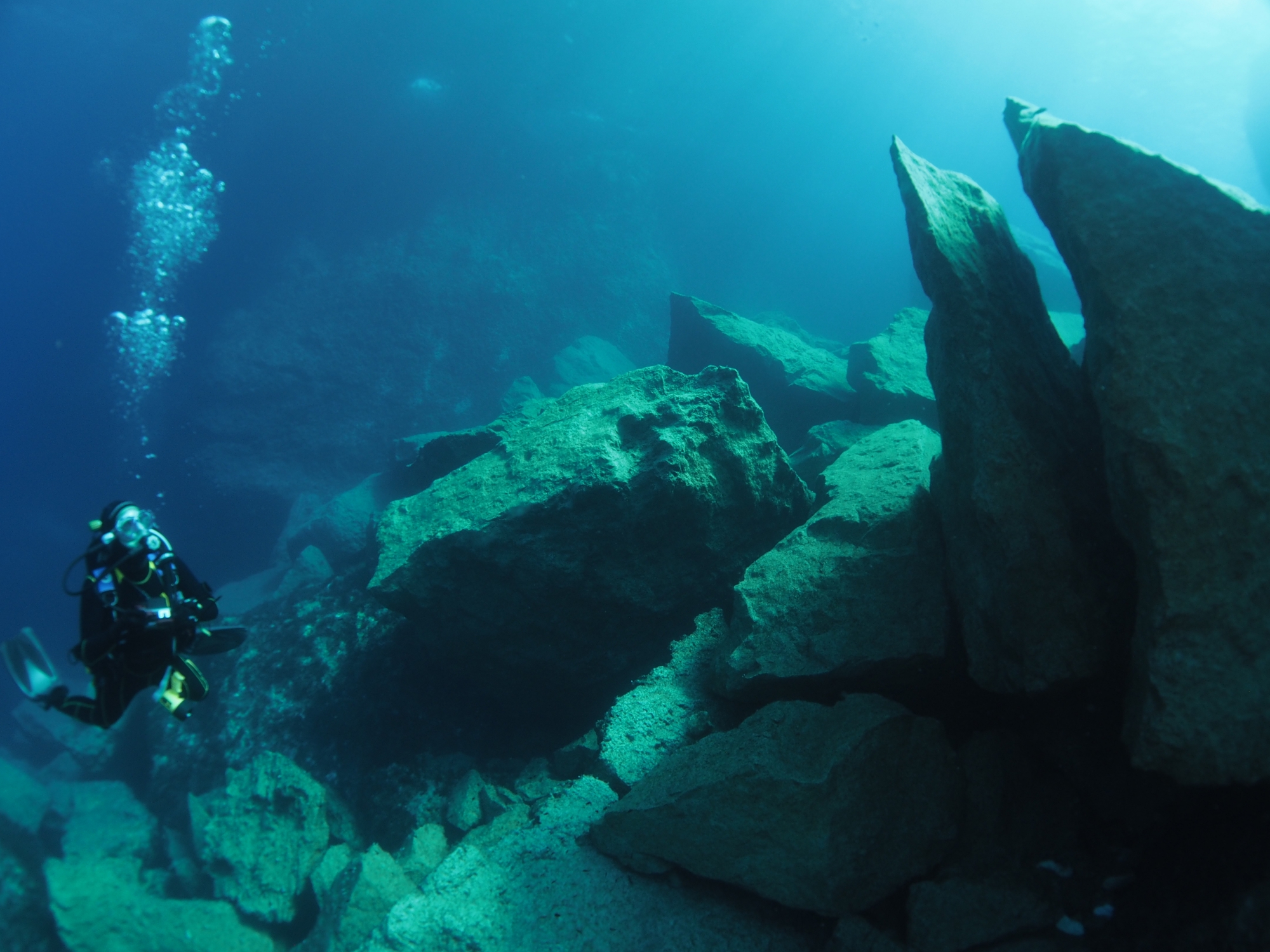 Azure Window najgorętszym miejscem do nurkowania na Morzu Śródziemnym