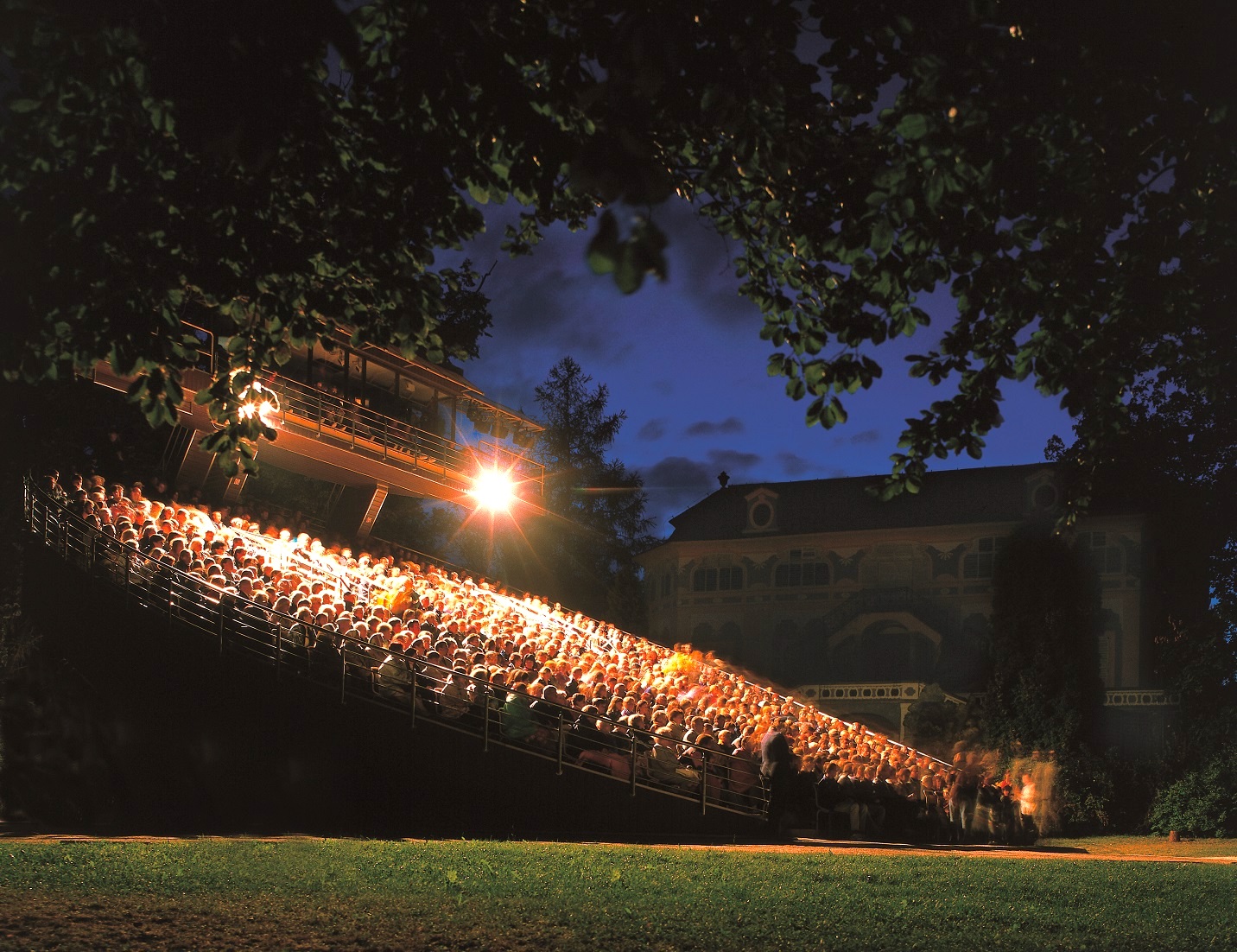 Czeski Krumlov teatr w ogrodach zamkowych