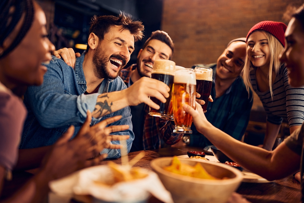 Znajomi na drinku w Warszawie